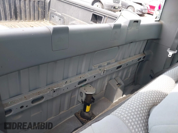 2007 Toyota Tacoma with VIN 5TENX22N87Z435297, listed as a IAAI auction lot 42312336 with 100,665 mi miles and . Bid and sale history available at DreamBid. Image 8.