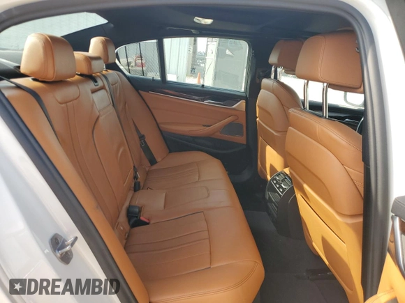 2018 BMW 5 Series M550i xDrive with VIN WBAJB9C58JG464461, listed as a Copart auction lot 53626575 with 62,436 mi miles and Salvage Title. Bid and sale history available at carsss.com. Image 10.