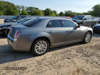 2011 Chrysler 300 C z VIN 2C3CK6CT6BH612190, wystawiony jako Copart lot #53546705 z przebiegiem 161 462 mil mil oraz Szkoda całkowita • Salvage title. Historia ofert i sprzedaży dostępna na DreamBid. Obrazek 3.