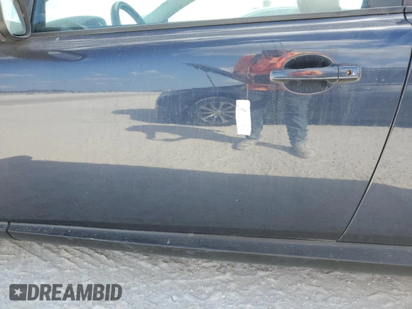 2013 Volvo C30 T5 z VIN YV1672MK9D2307541, wystawiony jako Copart lot #74385534 z przebiegiem 32 577 mil mil oraz Nie do naprawy • Non repairable. Historia ofert i sprzedaży dostępna na DreamBid. Obrazek 12.