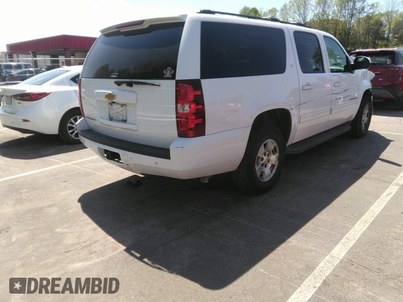2014 Chevrolet Suburban LT with VIN 1GNSCJE05ER117663, listed as a IAAI auction lot 41992835 with 208,754 mi miles. Bid and sale history available at carsss.com. Image 4.