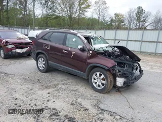2013 Kia Sorento LX with VIN 5XYKT4A2XDG323012, listed as a IAAI auction lot 41875238 with 1 mi miles. Bid and sale history available at carsss.com. Image 1.