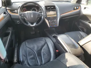 2017 Lincoln MKC Reserve with VIN 5LMCJ3D91HUL14029, listed as a Copart auction lot 87062044 with 122,853 mi miles and Salvage Title. Bid and sale history available at DreamBid. Image 8.