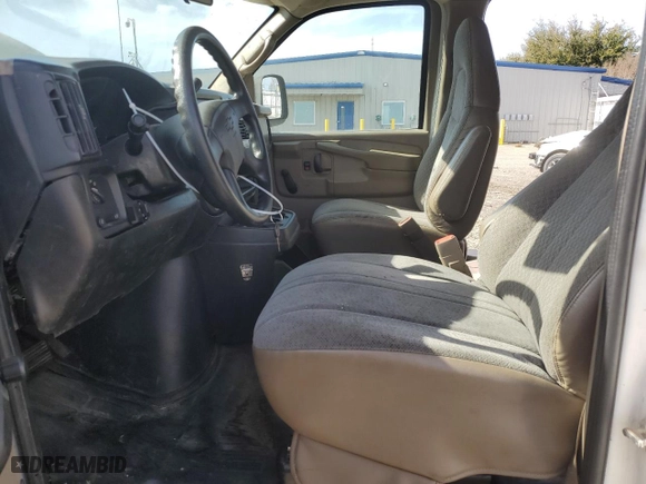 2007 Chevrolet Express Passenger with VIN 1GAHG39U171190748, listed as a Copart auction lot 43731365 with 177,389 mi miles and Clean Title. Bid and sale history available at carsss.com. Image 7.