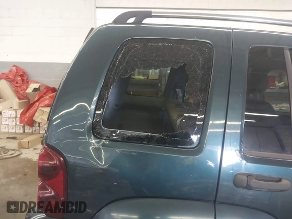 2005 Jeep Liberty Limited with VIN 1J4GL58K65W543215, listed as a IAAI auction lot 41595396 with 177,028 mi miles. Bid and sale history available at carsss.com. Image 6.