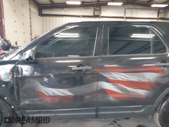 2013 Ford Police Interceptor Utility z VIN 1FM5K8AR0DGC63240, wystawiony jako IAAI lot #41955285 z przebiegiem 235 563 mil mil oraz . Historia ofert i sprzedaży dostępna na DreamBid. Obrazek 15.