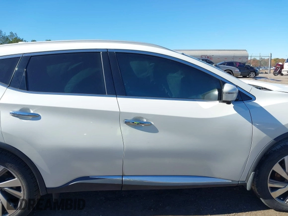 2020 Nissan Murano SL z VIN 5N1AZ2CJ9LN130579, wystawiony jako IAAI lot #41044073 z przebiegiem 74 981 mil mil oraz . Historia ofert i sprzedaży dostępna na DreamBid. Obrazek 13.