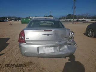 2009 Chrysler 300 z VIN 2C3KK53V09H568544, wystawiony jako Copart lot #47015735 z przebiegiem 126 245 mil mil oraz Szkoda całkowita • Salvage title. Historia ofert i sprzedaży dostępna na DreamBid. Obrazek 6.