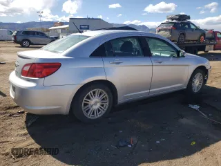 2009 Chrysler Sebring Touring z VIN 1C3LC56BX9N543421, wystawiony jako Copart lot #54342175 z przebiegiem 230 497 mil mil oraz Szkody całkowita. Historia ofert i sprzedaży dostępna na DreamBid. Obrazek 3.