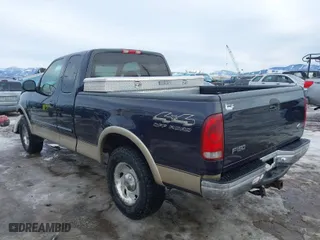 2000 Ford F-150 XL with VIN 2FTRX18L4YCA71181, listed as a IAAI auction lot 41598088 with 1 mi miles. Bid and sale history available at carsss.com. Image 3.