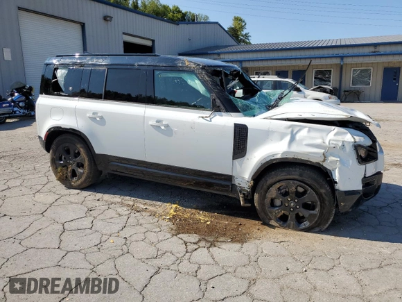 2024 Land Rover Defender X-Dynamic SE z VIN SALE27EUXR2245788, wystawiony jako Copart lot #70930774 z przebiegiem 16 277 mil mil oraz Szkoda całkowita • Salvage title. Historia ofert i sprzedaży dostępna na DreamBid. Obrazek 4.