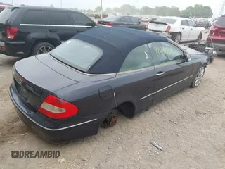 2008 Mercedes-Benz CLK 350 with VIN WDBTK56F48T094098, listed as a IAAI auction lot 42261956 with 164,679 mi miles and . Bid and sale history available at DreamBid. Image 4.
