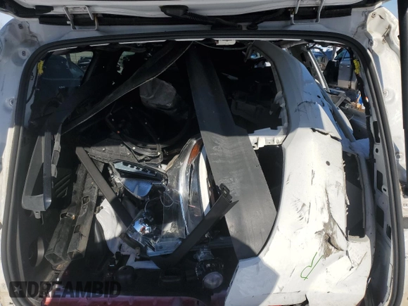 2019 Chevrolet Suburban Premier with VIN 1GNSKJKJ2KR127126, listed as a Copart auction lot 89132285 with 153,878 mi miles and Clean Title. Bid and sale history available at DreamBid. Image 12.