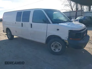 2014 GMC Savana Cargo Van with VIN 1GTW7GCA2E1169201, listed as a IAAI auction lot 41648525 with 462,975 mi miles. Bid and sale history available at carsss.com. Image 1.
