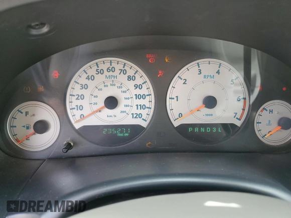 2005 Chrysler Town & Country Touring with VIN 2C4GP54L85R395604, listed as a Copart auction lot 65786054 with 235,271 mi miles and Salvage Title. Bid and sale history available at DreamBid. Image 9.