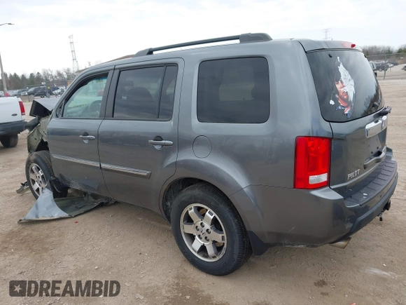 2010 Honda Pilot Touring with VIN 5FNYF4H81AB038522, listed as a IAAI auction lot 41893997 with Not Provided miles. Bid and sale history available at carsss.com. Image 3.