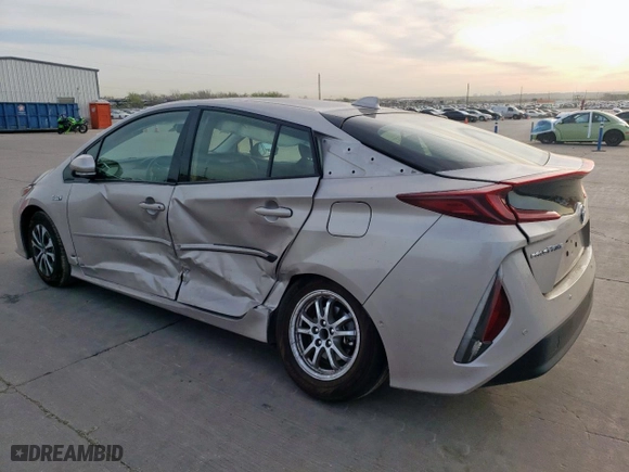 2020 Toyota Prius Prime LE with VIN JTDKARFP7L3125014, listed as a Copart auction lot 50513075 with 32,111 mi miles and Salvage Title. Bid and sale history available at carsss.com. Image 2.