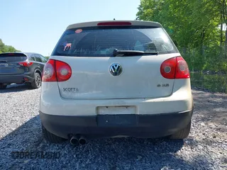 2009 Volkswagen Rabbit S z VIN WVWBB71KX9W026532, wystawiony jako IAAI lot #42396191 z przebiegiem 161 660 mil mil oraz . Historia ofert i sprzedaży dostępna na DreamBid. Obrazek 6.