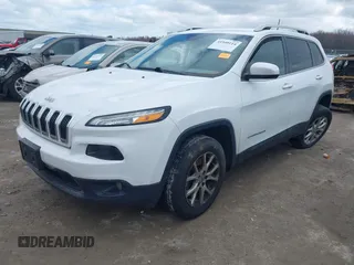 2016 Jeep Cherokee Latitude with VIN 1C4PJMCB0GW236445, listed as a IAAI auction lot 41940114 with 159,168 mi miles and . Bid and sale history available at DreamBid. Image 17.