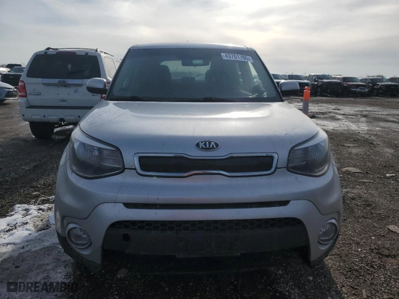 2019 Kia Soul + with VIN KNDJP3A5XK7648757, listed as a Copart auction lot 49701705 with 187,598 mi miles and Clean Title. Bid and sale history available at carsss.com. Image 5.