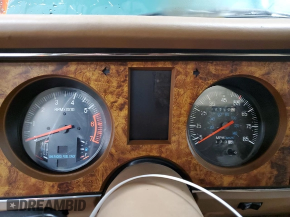 1987 Ford Bronco z VIN 1FMCU14T8HUA51662, wystawiony jako Copart lot #74972024 z przebiegiem 26 362 mil mil oraz Szkoda całkowita • Salvage title. Historia ofert i sprzedaży dostępna na DreamBid. Obrazek 9.