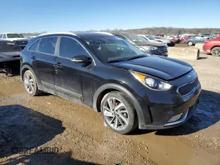 2019 Kia Niro Touring with VIN KNDCE3LC5K5263998, listed as a Copart auction lot 40218614 with 43,042 mi miles and Salvage Title. Bid and sale history available at carsss.com. Image 4.