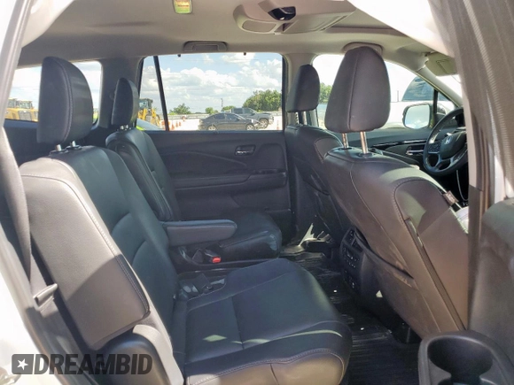 2020 Honda Pilot Touring 7-Passenger with VIN 5FNYF6H69LB018905, listed as a Copart auction lot 61209685 with 61,637 mi miles and Salvage title. Bid and sale history available at DreamBid. Image 11.