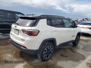 2019 Jeep Compass Trailhawk z VIN 3C4NJDDB5KT799401, wystawiony jako Copart lot #54770485 z przebiegiem 87 640 mil mil oraz Nie do naprawy • Non repairable. Historia ofert i sprzedaży dostępna na DreamBid. Obrazek 3.