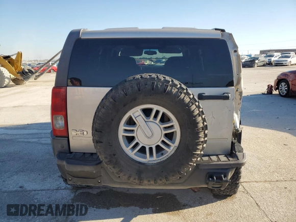 2008 Hummer H3 SUV with VIN 5GTEN13E188148684, listed as a Copart auction lot 70860664 with 146,452 mi miles and Salvage Title. Bid and sale history available at carsss.com. Image 6.