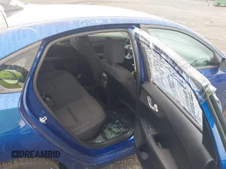 2019 Kia Forte LXS z VIN 3KPF24AD6KE041448, wystawiony jako IAAI lot #42035571 z przebiegiem 128 536 mil mil oraz . Historia ofert i sprzedaży dostępna na DreamBid. Obrazek 8.