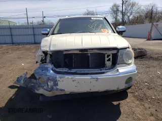 2008 Chrysler Aspen Limited z VIN 1A8HW58NX8F142131, wystawiony jako Copart lot #52396535 z przebiegiem Nie podano mil oraz Szkoda całkowita • Salvage title. Historia ofert i sprzedaży dostępna na DreamBid. Obrazek 5.
