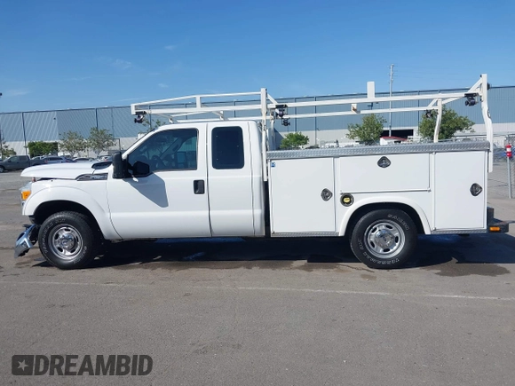 2014 Ford F-250 XLT с VIN 1FT7X2A66EEA48248, выставлен на аукционе IAAI как лот 42230951 с пробегом 180 785 миль миль и . История ставок и продаж доступна на DreamBid. Изображение 14.