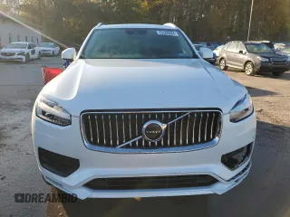 2022 Volvo XC90 Momentum with VIN YV4102CK3N1780278, listed as a Copart auction lot 76260684 with 37,246 mi miles and Salvage Title. Bid and sale history available at DreamBid. Image 5.
