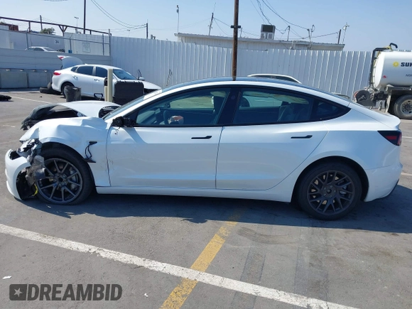 2025 Tesla Model 3 Long Range with VIN 5YJ3E1EA4SF903567, listed as a IAAI auction lot 42453246 with 19,365 mi miles and . Bid and sale history available at DreamBid. Image 15.