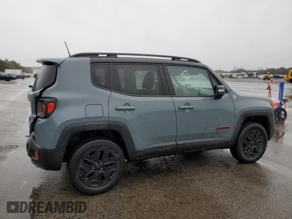 2018 Jeep Renegade Trailhawk with VIN ZACCJBCB1JPG82918, listed as a Copart auction lot 50138465 with 57,766 mi miles and Salvage Title. Bid and sale history available at carsss.com. Image 3.