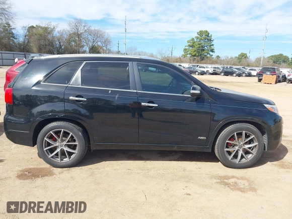 2014 Kia Sorento SX Limited with VIN 5XYKWDA77EG471803, listed as a IAAI auction lot 41682414 with 156,220 mi miles. Bid and sale history available at carsss.com. Image 12.