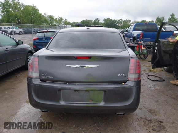 2014 Chrysler 300 S with VIN 2C3CCAGG8EH283929, listed as a IAAI auction lot 42537629 with 97,948 mi miles and . Bid and sale history available at DreamBid. Image 16.