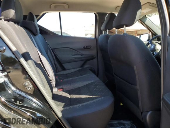 2019 Nissan Kicks SV with VIN 3N1CP5CU6KL533063, listed as a Copart auction lot 48468135 with 18,557 mi miles and Salvage Title. Bid and sale history available at DreamBid. Image 10.