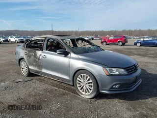 2016 Volkswagen Jetta Sedan 1.8T SEL with VIN 3VWL17AJ8GM365184, listed as a IAAI auction lot 41652449 with 1 mi miles. Bid and sale history available at carsss.com. Image 1.