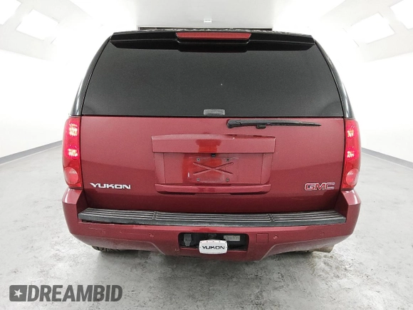 2007 GMC Yukon SLT z VIN 1GKFC13017J105965, wystawiony jako Copart lot #52262355 z przebiegiem 203 048 mil mil oraz Czysty tytuł • Clean title. Historia ofert i sprzedaży dostępna na DreamBid. Obrazek 6.