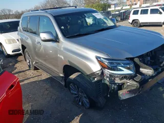 2022 Lexus GX with VIN JTJGM7BX3N5337615, listed as a IAAI auction lot 41880967 with 32,334 mi miles. Bid and sale history available at carsss.com. Image 1.