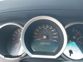 2006 Toyota 4Runner SR5 with VIN JTEZU14R068041163, listed as a IAAI auction lot 42062193 with 186,723 mi miles and . Bid and sale history available at DreamBid. Image 7.