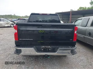 2025 Chevrolet Silverado 1500 LT with VIN 1GCPACED8SZ120748, listed as a IAAI auction lot 41922924 with 13,265 mi miles and . Bid and sale history available at DreamBid. Image 16.