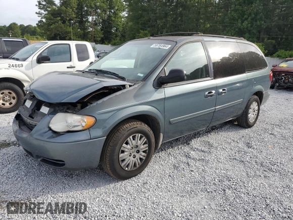 2006 Chrysler Town & Country LWB LX with VIN 2A4GP44R96R888850, listed as a Copart auction lot 79219044 with 323,180 mi miles and Non Repairable. Bid and sale history available at carsss.com. Image 1.
