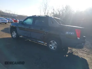 2003 Chevrolet Avalanche z VIN 3GNEK13T53G298810, wystawiony jako IAAI lot #41818384 z przebiegiem 249 898 mil mil oraz . Historia ofert i sprzedaży dostępna na DreamBid. Obrazek 3.