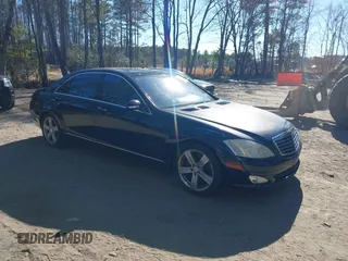 2008 Mercedes-Benz S 5.5L V8 with VIN WDDNG86X18A196756, listed as a IAAI auction lot 41720151 with 157,822 mi miles. Bid and sale history available at carsss.com. Image 1.
