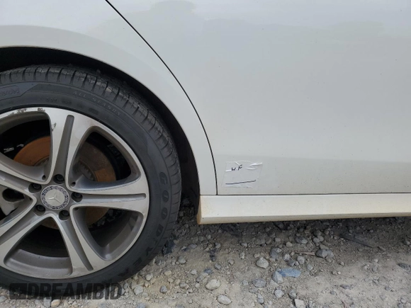 2017 Mercedes-Benz E 300 Luxury z VIN WDDZF4JB0HA082594, wystawiony jako Copart lot #61448885 z przebiegiem Nie podano mil oraz Szkoda całkowita • Salvage title. Historia ofert i sprzedaży dostępna na DreamBid. Obrazek 12.