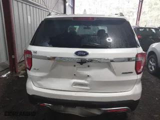 2016 Ford Explorer XLT with VIN 1FM5K7D89GGA05977, listed as a IAAI auction lot 41921727 with 139,147 mi miles. Bid and sale history available at carsss.com. Image 6.