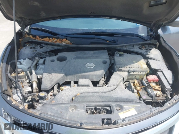 2015 Nissan Altima 2.5 S with VIN 1N4AL3AP2FC195640, listed as a IAAI auction lot 42126891 with 220,177 mi miles. Bid and sale history available at carsss.com. Image 10.