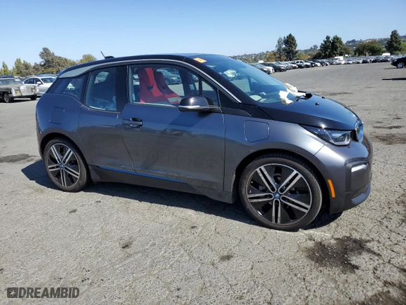 2018 BMW i3 with VIN WBY7Z4C54JVD95955, listed as a Copart auction lot 69972074 with 0 mi miles and Salvage Title. Bid and sale history available at carsss.com. Image 4.